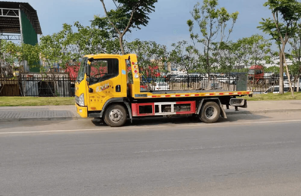 小轿车用拖车从舟山拖到上海多少钱
