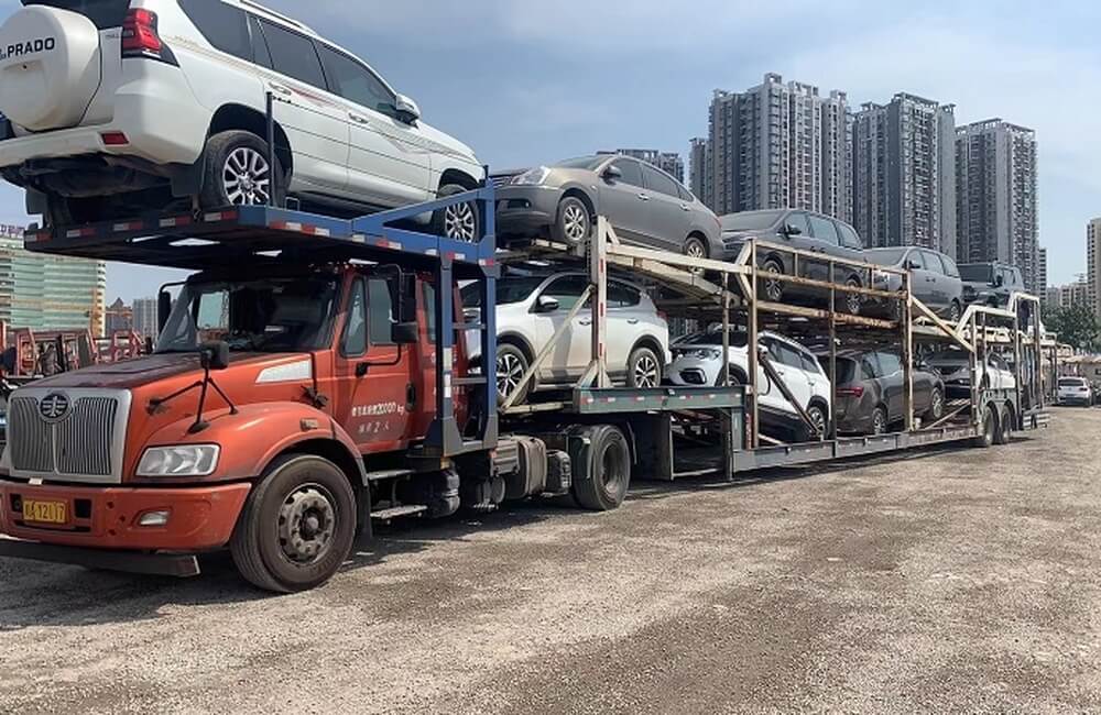 上海汽车火车托运到西藏-顺利安全送达！